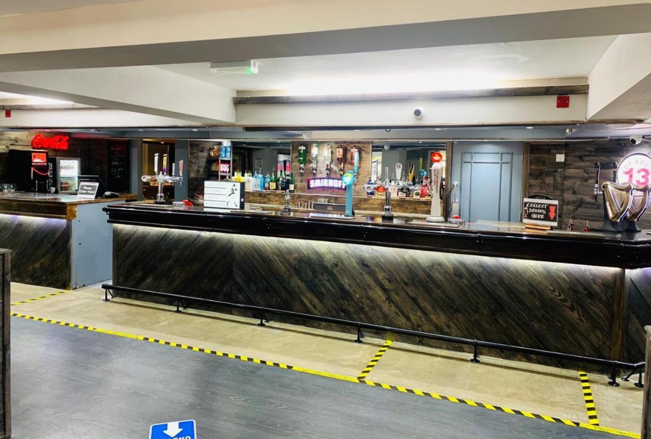 Fairways Lodge & Leisure Club Prestwich Exterior foto