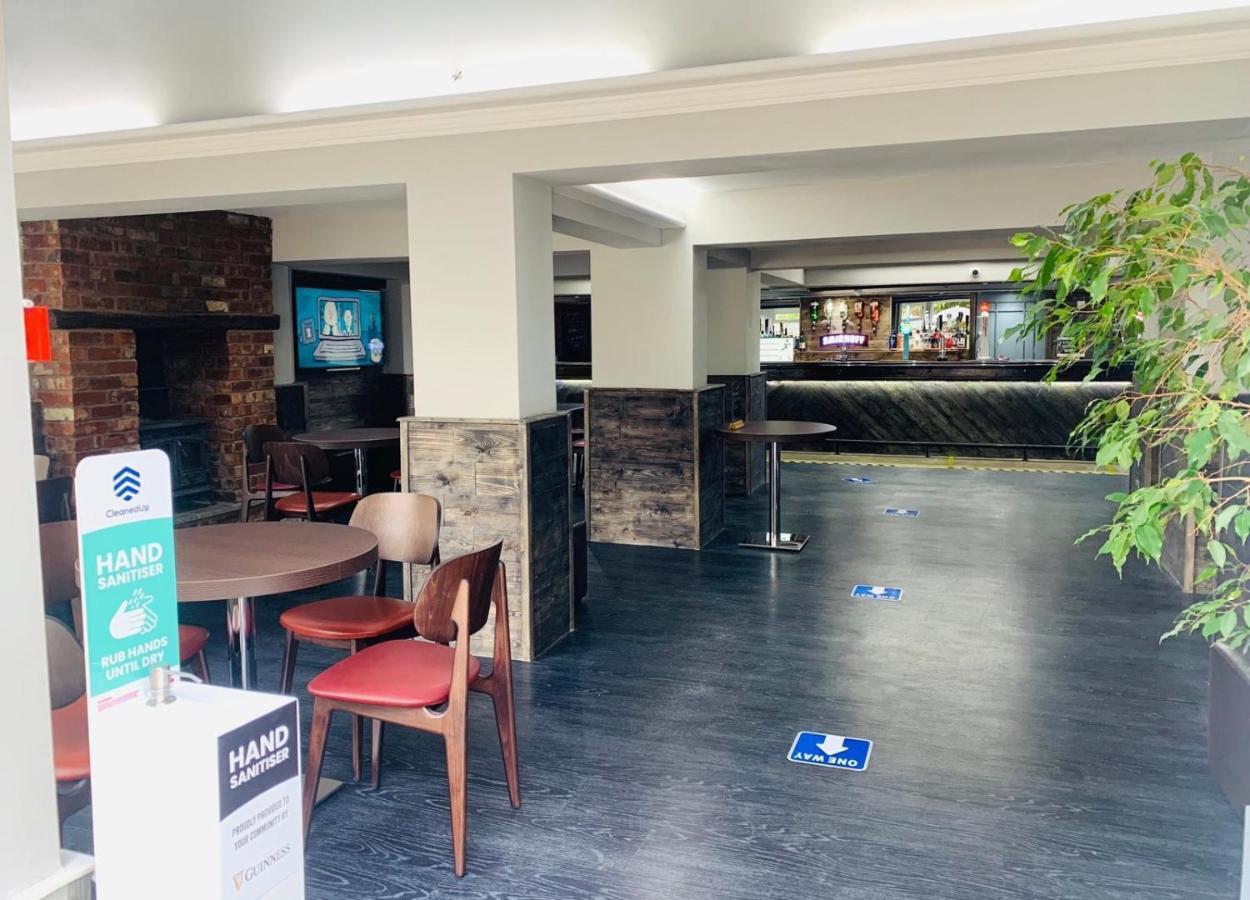 Fairways Lodge & Leisure Club Prestwich Exterior foto